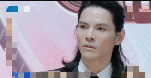 为了吃瓜她进娱乐圈免费,她毅然踏入娱乐圈，开启璀璨星途