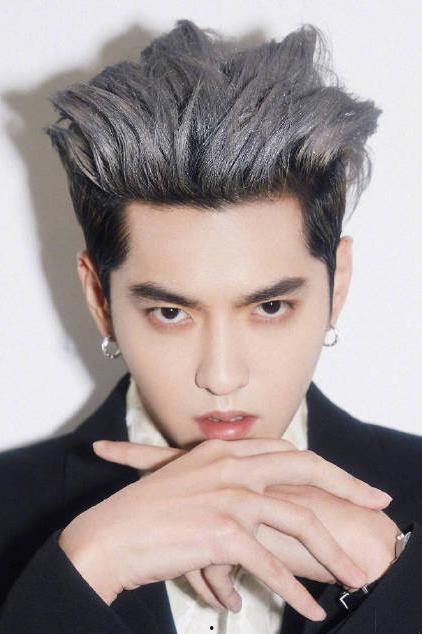 吴亦凡吃瓜娱乐圈